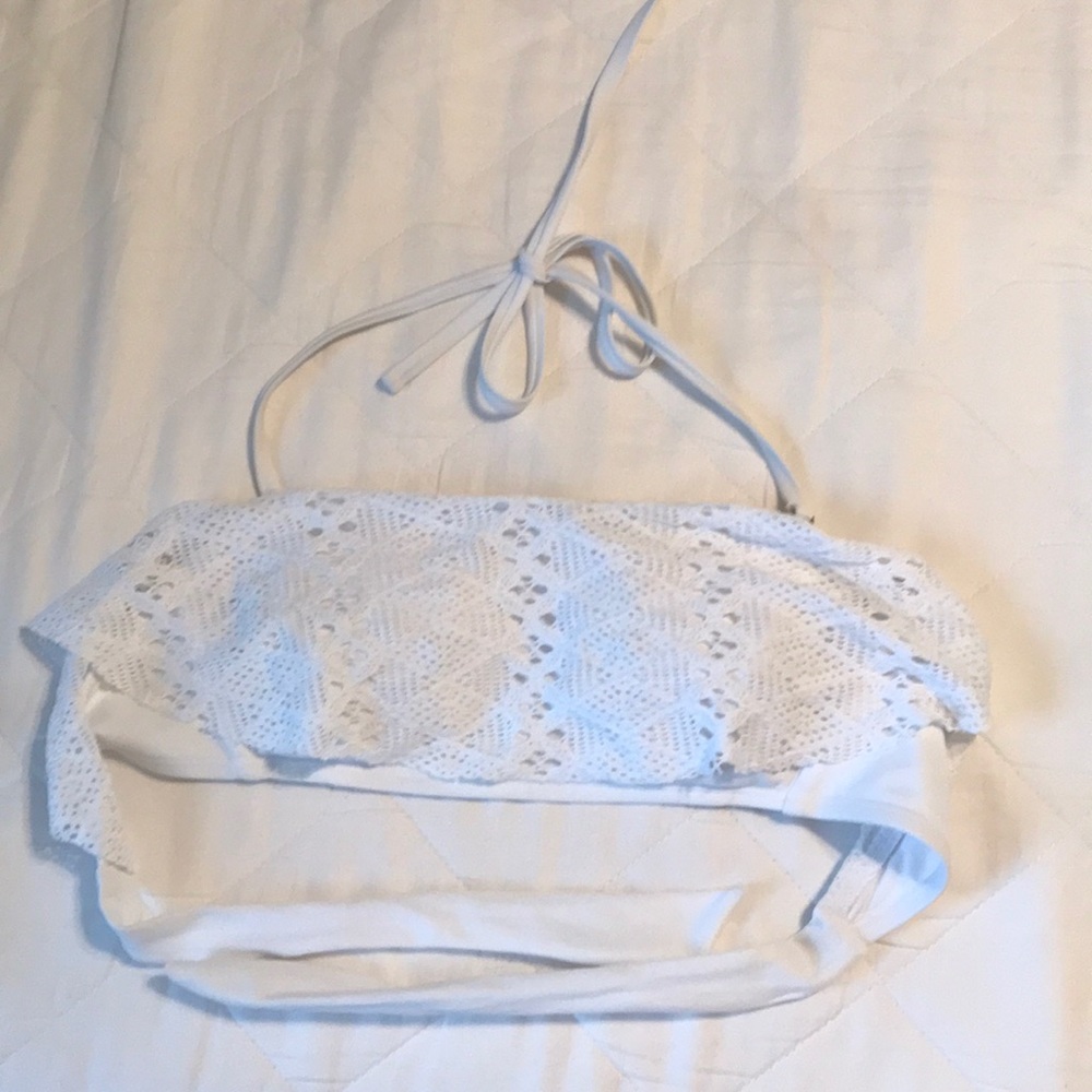 Xhilaration Size Md. all white bathing suit top